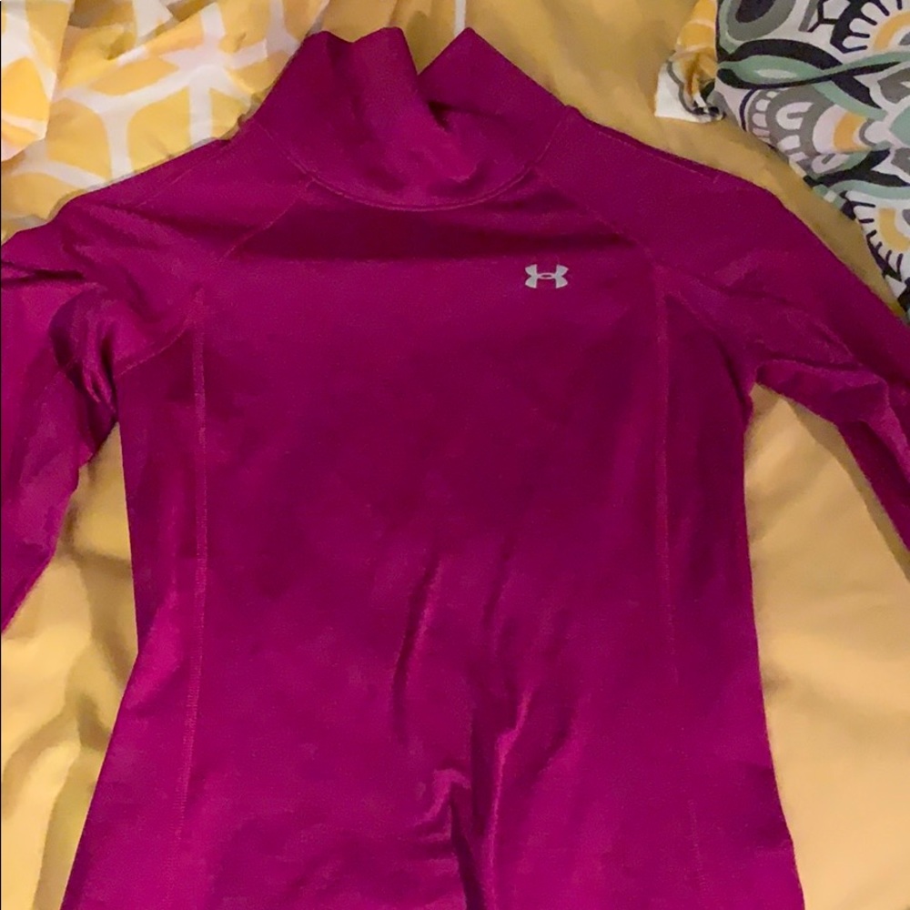 Women’s under armour dry fit long sleeve